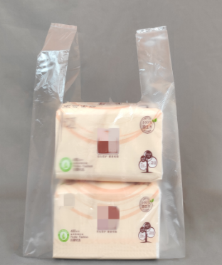 Vrečke za majice v supermarketu